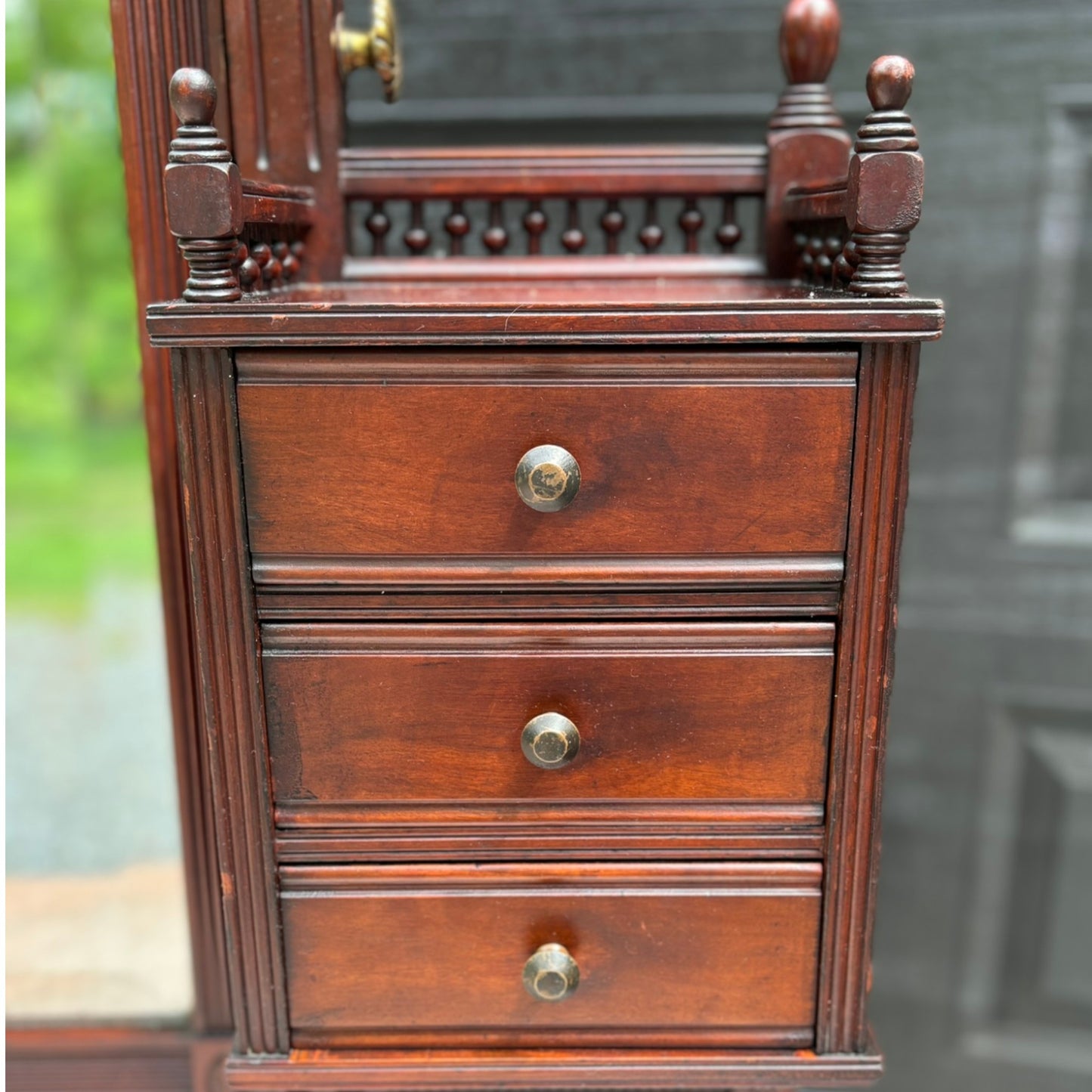 Antique Chest of Drawers with Mirror