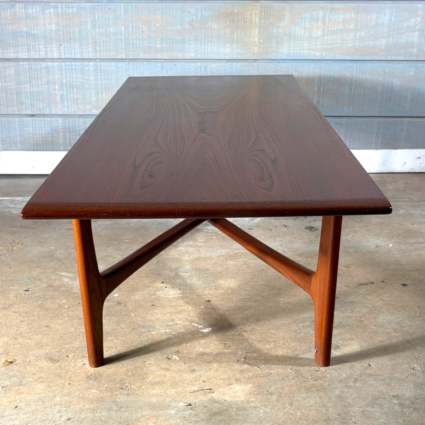 Mid-Century Modern Coffee Table